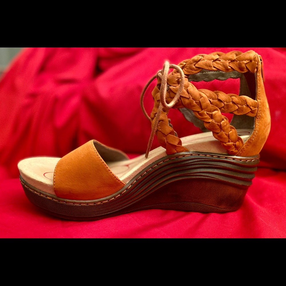 Bionic Wedge - image 6